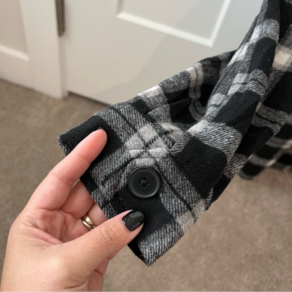 Plaid Button Up Shacket - Picture 7 of 9